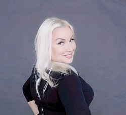 Satu-Kristina Vesa, Clamos Studio